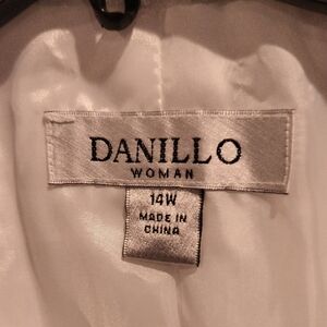 FINAL PRICE NWT Danillo White Floral Patterned 2-pc Skirt Suit Size 14W